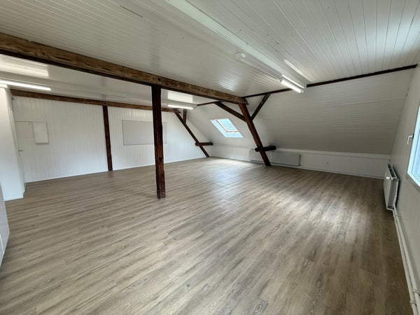 Erstvermietung nach umfassender Sanierung: Büro / Hobbyraum 3