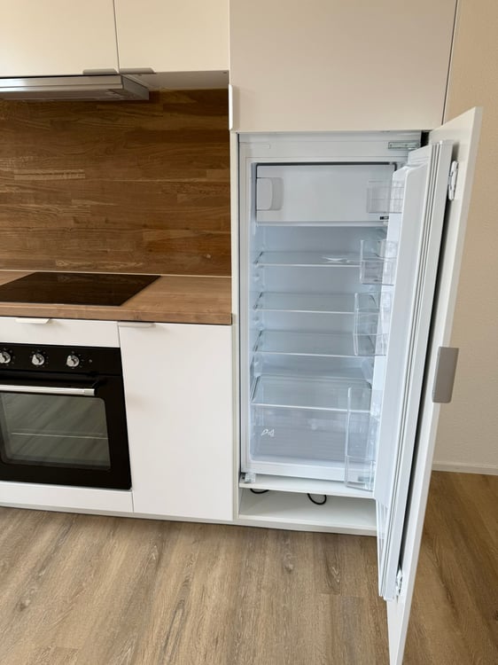 Erstvermietung nach umfassender Sanierung: Büro / Hobbyraum 6