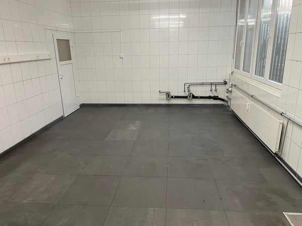 Gewerbezentrum Wöschnau: Lagerraum zu vermieten 2