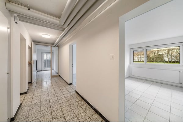 Grosses Freistehendes Einfamilienhaus 10