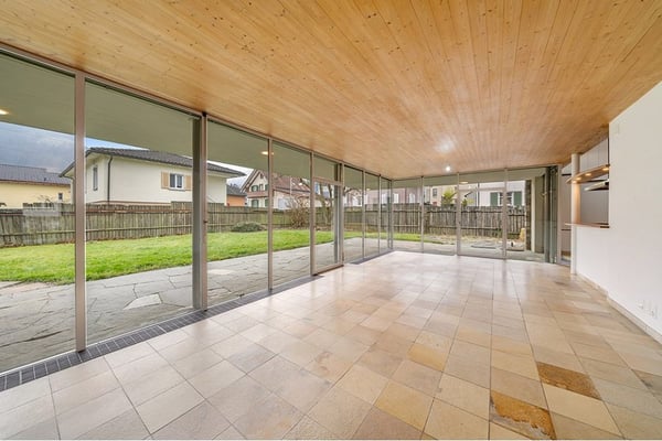 Grosses Freistehendes Einfamilienhaus 6