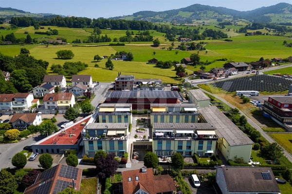 Grosse 1.5 Zimmer-Maisonettewohnung mit gepflegtem Garten und Privatsphäre! 10