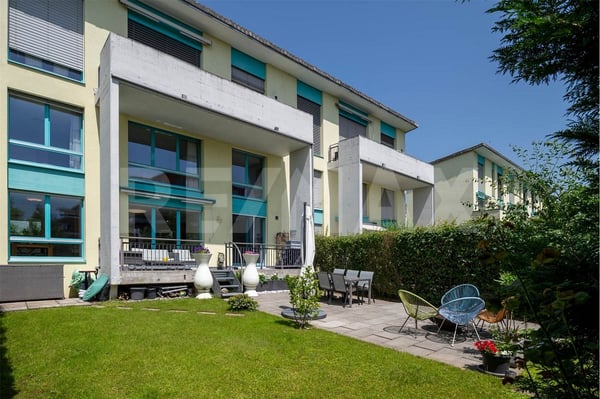 Grosse 1.5 Zimmer-Maisonettewohnung mit gepflegtem Garten und Privatsphäre! 1