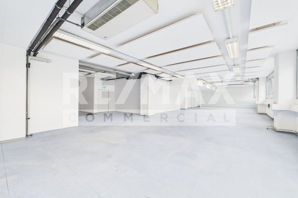 Attraktive Gewerbefläche mit vielen Nutzungsmöglichkeiten! Büro, Lager, Produktion etc.! 10