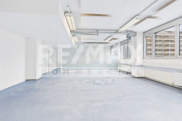 Attraktive Gewerbefläche mit vielen Nutzungsmöglichkeiten! Büro, Lager, Produktion etc.! 3