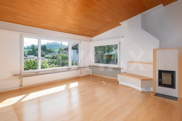 1.5-Zimmer-Doppeleinfamilienhaushälfte mit viel Charme und grossem Garten! Gelegenheit! 6