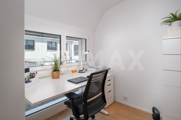 Exklusive 3.5-Zimmer-Attikawohnung mit grosser Terrasse und traumhafter Bergsicht 3