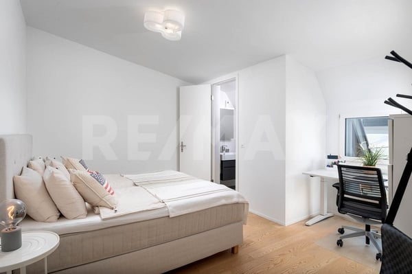 Exklusive 3.5-Zimmer-Attikawohnung mit grosser Terrasse und traumhafter Bergsicht 4