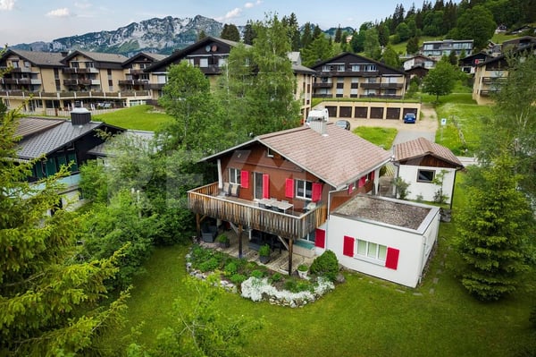 Attraktives Chalet in Amden-Arvenbüel   Ein Zuhause in den Bergen für jede Jahreszeit 1