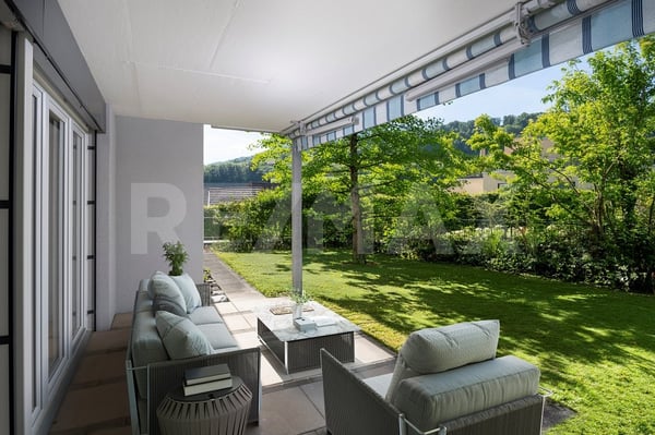 Modernes Wohnen eingebettet in die Natur / Frisch renovierte 4.5 Zimmerwohnung im EG / Im Baurecht 4