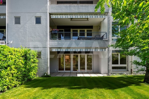 Modernes Wohnen eingebettet in die Natur / Frisch renovierte 4.5 Zimmerwohnung im EG / Im Baurecht 11