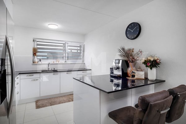 4.5-Zimmer-Wohnung mit sonnigem Balkon und hochwertiger Ausstattung in Buttikon SZ zu kaufen! 6