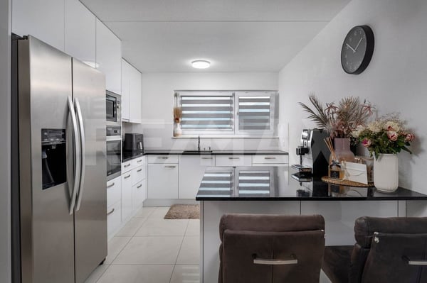 4.5-Zimmer-Wohnung mit sonnigem Balkon und hochwertiger Ausstattung in Buttikon SZ zu kaufen! 10