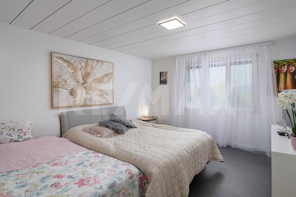 Gelegenheit - Moderne 6.5-Zimmer-Doppelhaushälfte in Galgenen zu kaufen 12