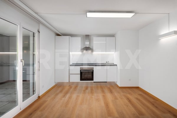 Modernes Wohnen eingebettet in die Natur / Frisch renovierte 4.5 Zimmerwohnung im EG / Im Baurecht 13