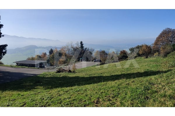 Ein Ort für besondere Wohnträume Bauland mit Panoramablick zu kaufen! 3