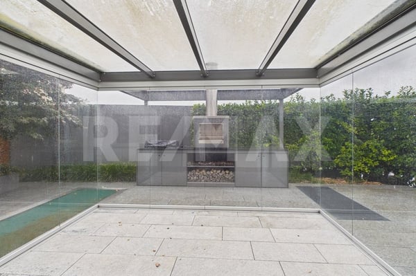 Grosszügige 5.5-Zimmer-Doppelhaushälfte mit Outdoor-Küche in Reichenburg SZ zu mieten! 11