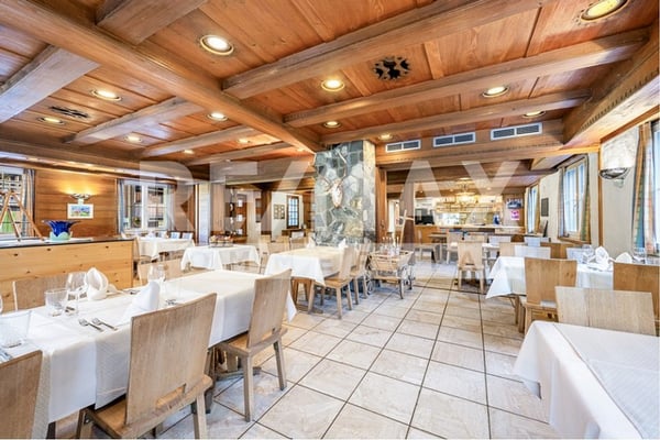 Beliebter Gastro-/Hotelbetrieb in Elm 9