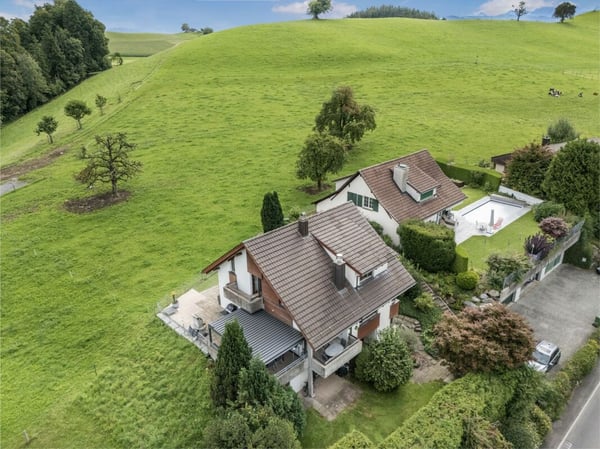 Familienresidenz mit Panoramablick und viel Raum 5