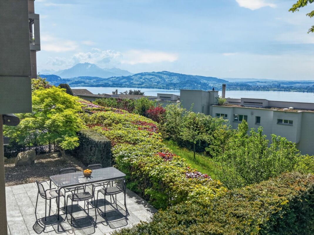 ELEVATED LIVING - Zug