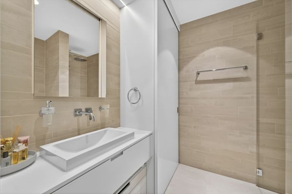 Elevated Living - Zug 12