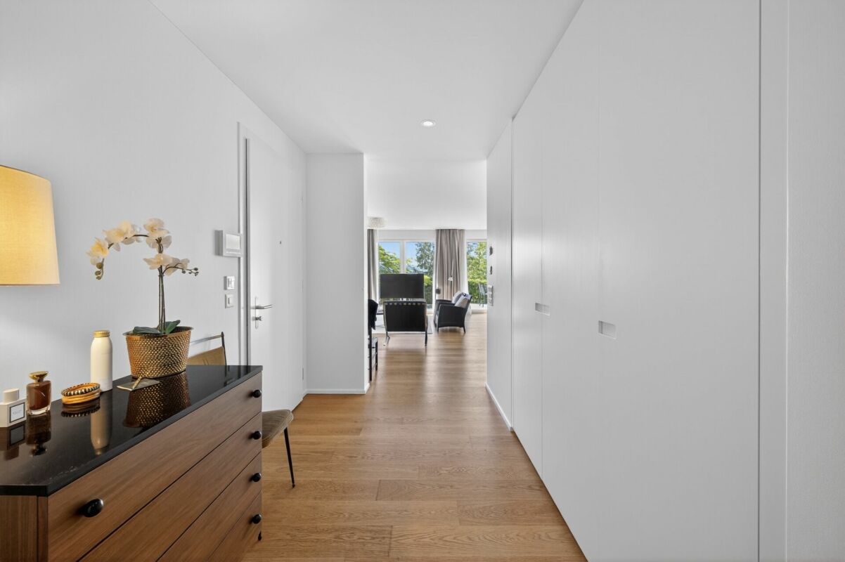 ELEVATED LIVING - Zug