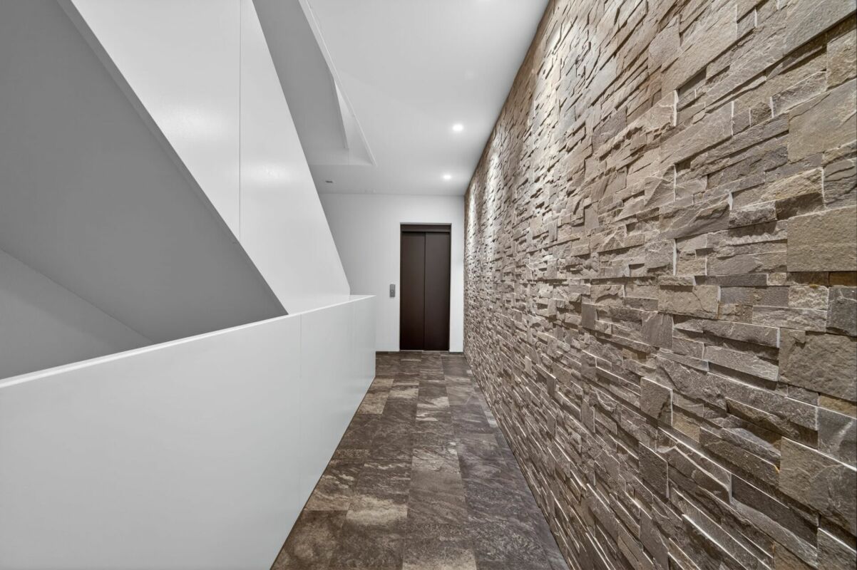 ELEVATED LIVING - Zug
