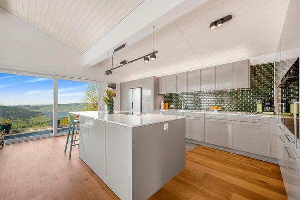 Neuwertiges Einfamilenhaus mit Voralpen-Panorama, 30 Min. nach Zug 4