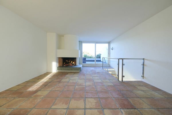 3.5 Zimmer Maisonette-Wohnung mit Traumaussicht, Aussenpool und Tennisplatz 4