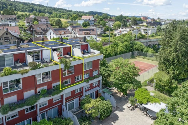3.5 Zimmer Maisonette-Wohnung mit Traumaussicht, Aussenpool und Tennisplatz 16
