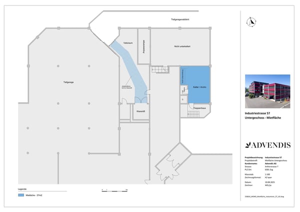 990 m2 Gewerbe-/Bürofläche mit Warenlift und Rampen 16
