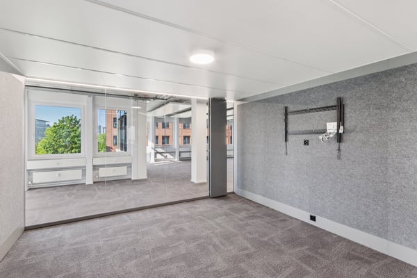 Erstbezug - modern & nachhaltig: vollausgebautes Büro 275 m² im DGNB-Gold-zertifizierten AirCenter 4