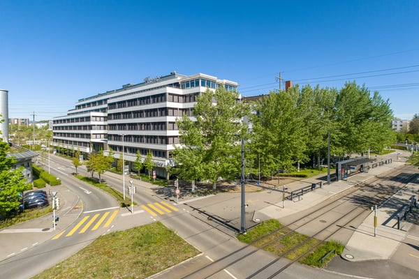 Erstbezug - modern & nachhaltig: vollausgebautes Büro 381 m² im DGNB-Gold-zertifizierten AirCenter 12