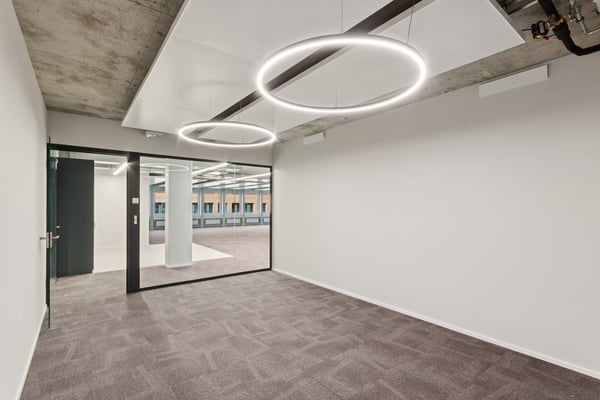 Erstbezug - modern & nachhaltig: vollausgebautes Büro 452m² im DGNB-Gold-zertifizierten AirCenter 4