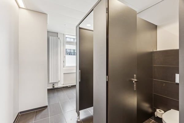 arbeiten in DGNB-Gold-zertifizierten ausgebauten Büroräumen direkt beim Trafoplatz in Baden 16