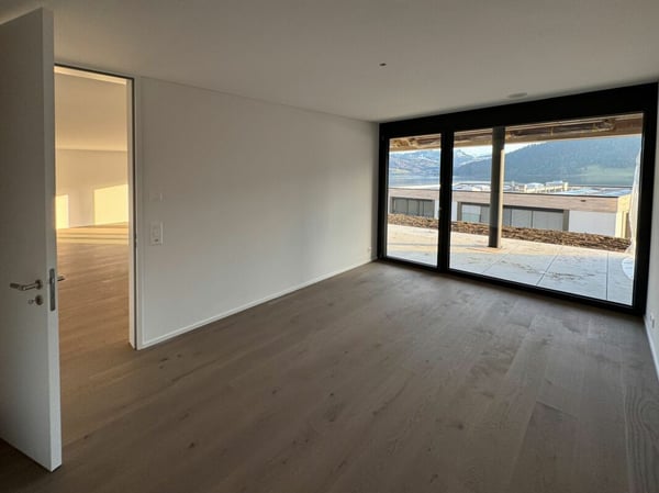 EXKLUSIVES NEUBAU-JUWEL: Luxus-Gartenwohnung mit 180°-Panoramablick auf See & Berge 5