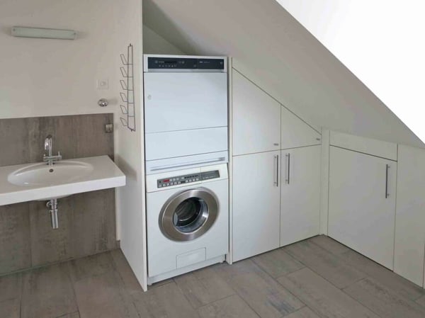 Grosszügige 1.5-Zimmer-Dachwohnung mit hohen Decken, Terrasse und einmaligem Bergpanorama 8