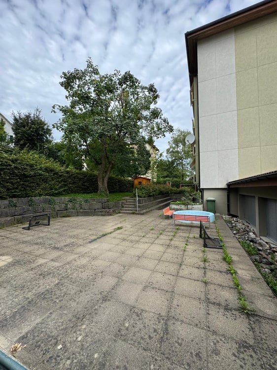 Gewerbefläche mit grosszügigem Garten zu vermieten 3