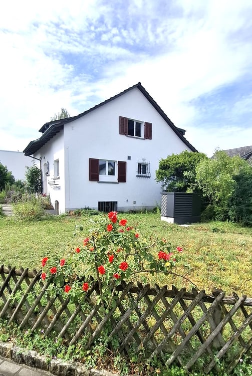 Charmantes 5-Zimmer-Einfamilienhaus in Schlieren – ab sofort zu vermieten