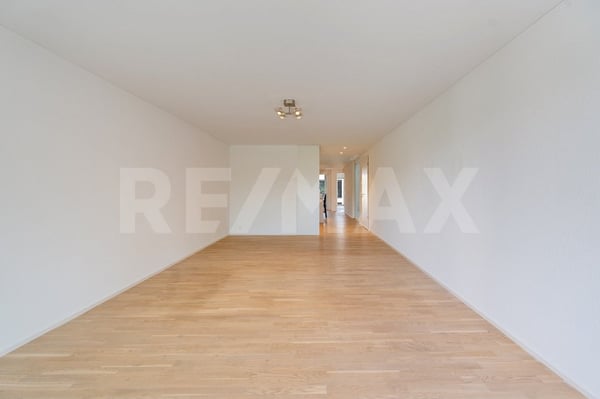 Neuwertige 1.5-Zi.-ETW an Top-Lage mit viel Aussenflächen 10