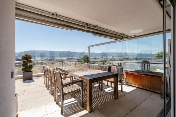 Exklusive 3½-Zimmer-Terrassenwohnung mit traumhafter Aussicht 5