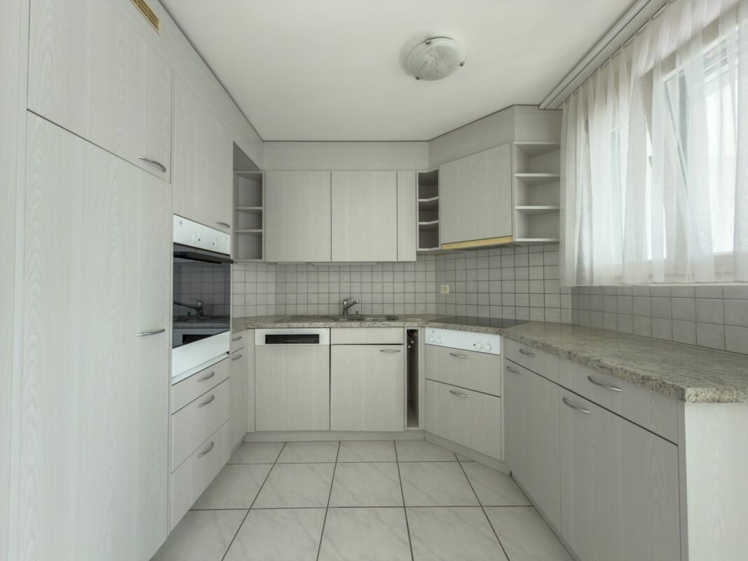 Grosszügige 4.5-Zimmer-Wohnung - zentral und praktisch gelegen