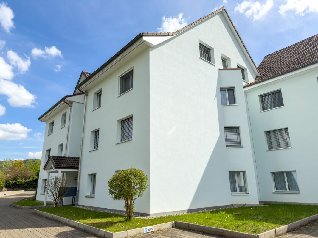 Grosszügige 4.5-Zimmer-Wohnung - zentral und praktisch gelegen