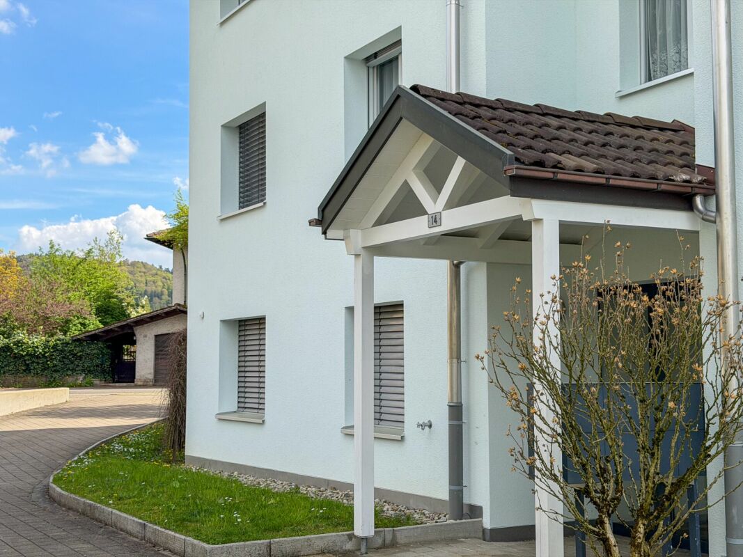 Grosszügige 4.5-Zimmer-Wohnung - zentral und praktisch gelegen