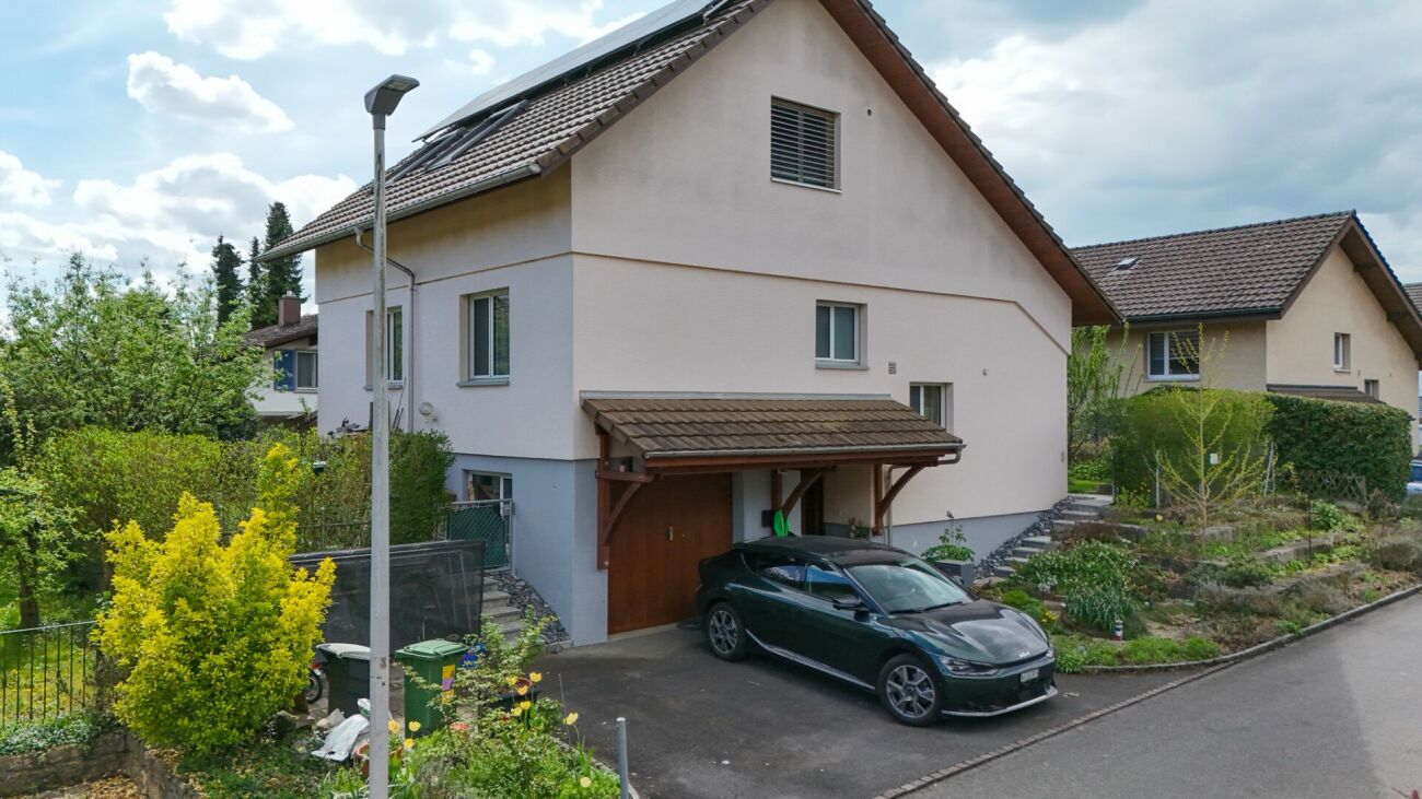 Modernes 6.5-Zimmer-Haus an einer Sackgasse in Erlinsbach AG