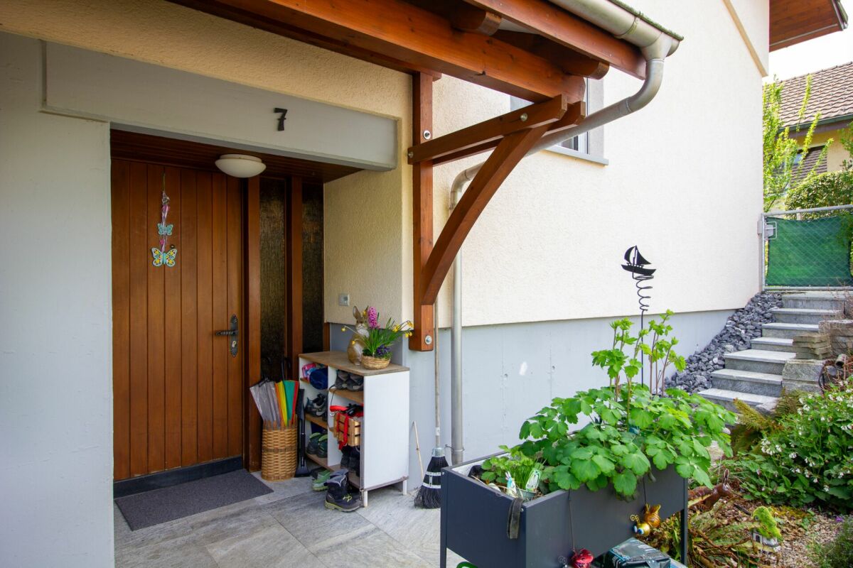 Modernes 6.5-Zimmer-Haus an einer Sackgasse in Erlinsbach AG
