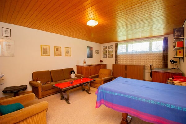 Gemütliche 4.5 Zimmer-Wohnung an ruhiger Lage mit Hobbyraum, Garage und viel Gestaltungspotenzial 23