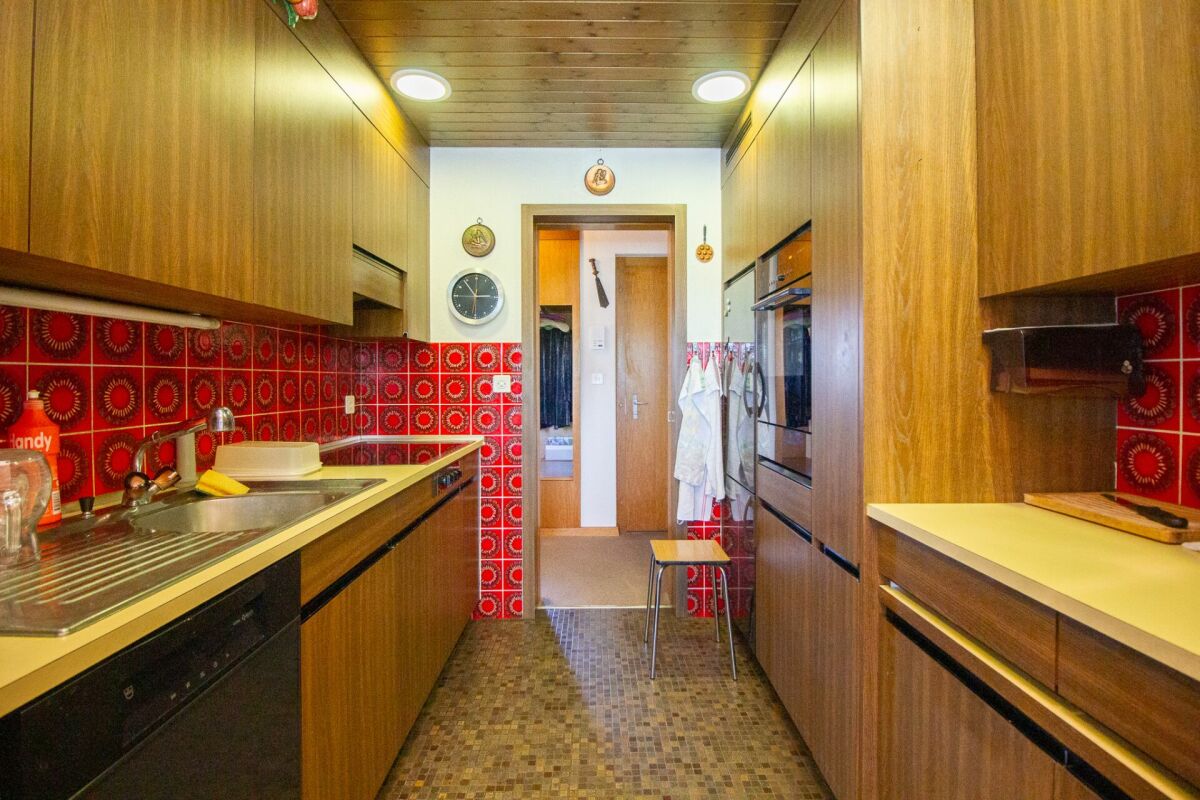 Gemütliche 4.5 Zimmer-Wohnung an ruhiger Lage mit Hobbyraum, Garage und viel Gestaltungspotenzial