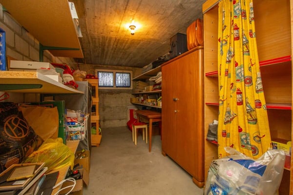 Gemütliche 4.5 Zimmer-Wohnung an ruhiger Lage mit Hobbyraum, Garage und viel Gestaltungspotenzial 25