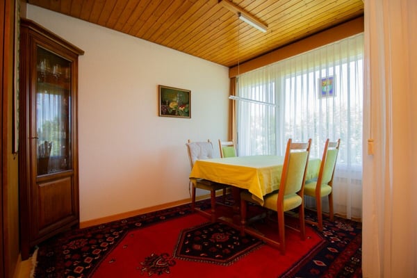 Gemütliche 4.5 Zimmer-Wohnung an ruhiger Lage mit Hobbyraum, Garage und viel Gestaltungspotenzial 7
